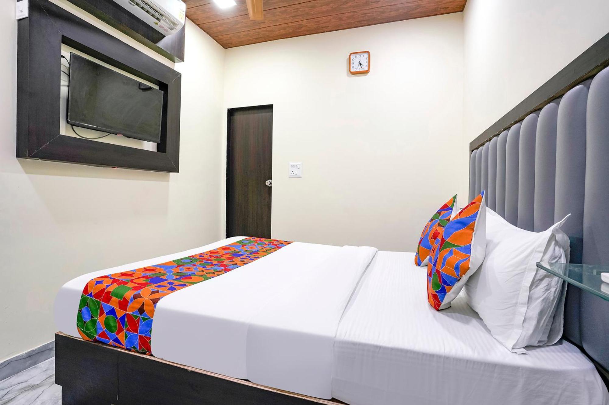 Fabexpress Gulshan Grand - Nr Gateway Of India Mumbai Exterior foto